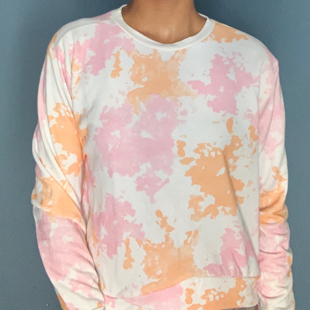 Orange pink white sweater